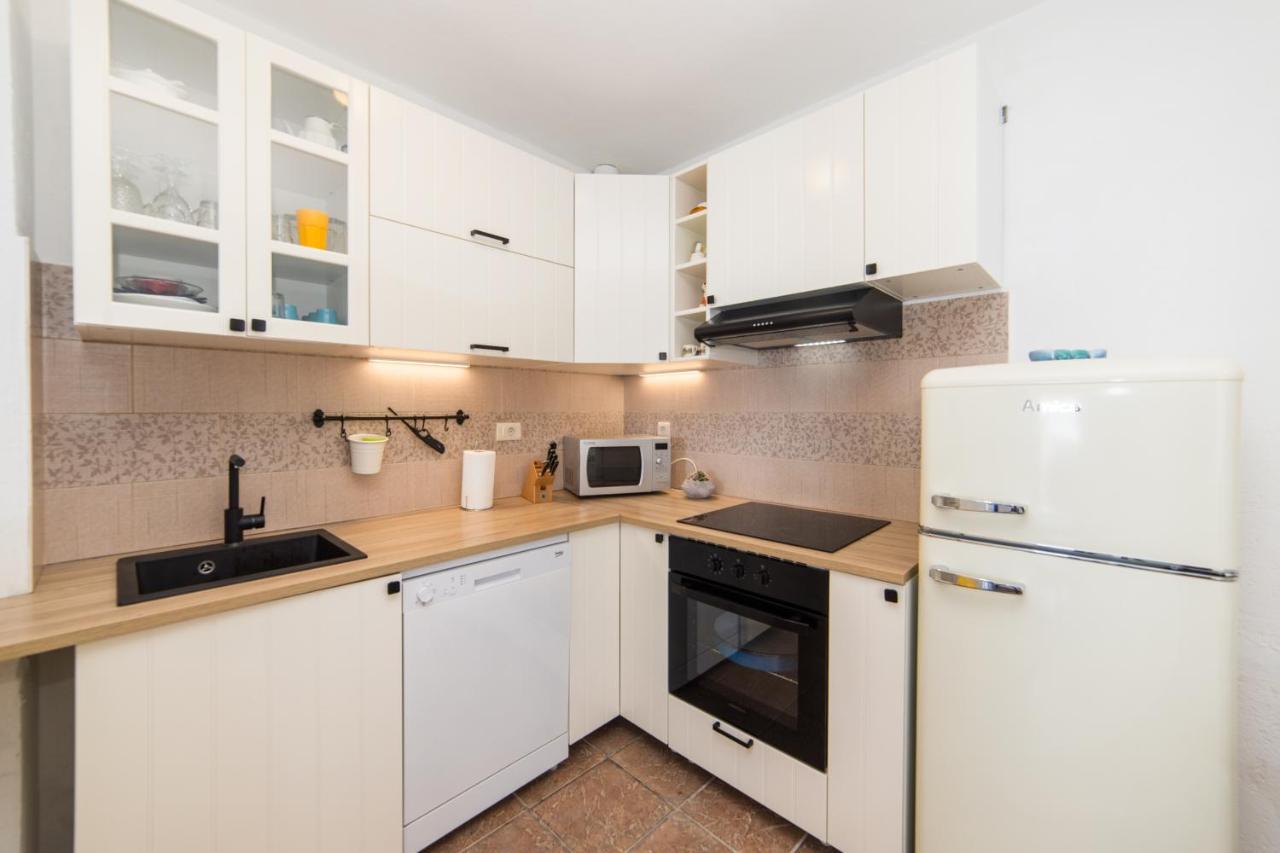 Apartmani Kala Podgora Chambre photo