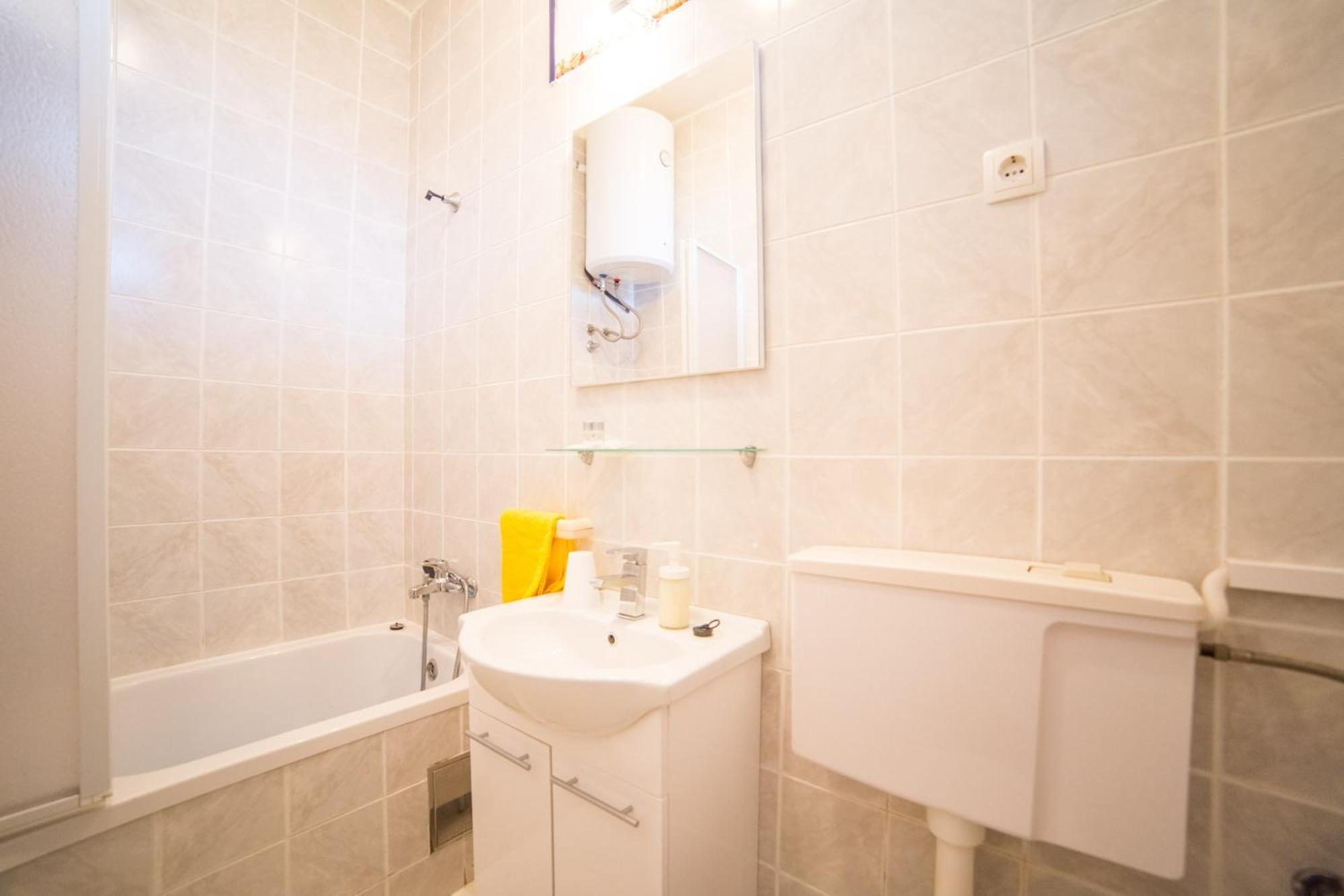 Apartmani Kala Podgora Chambre photo